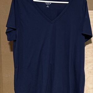 torrid Men's V-Neck Tee in Navy